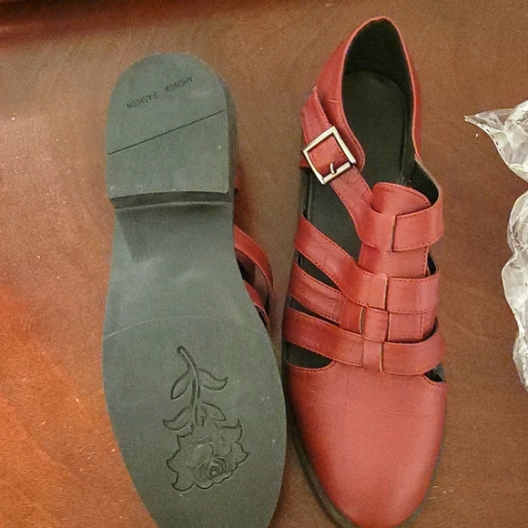 Shoes! - Picture 4 of 4